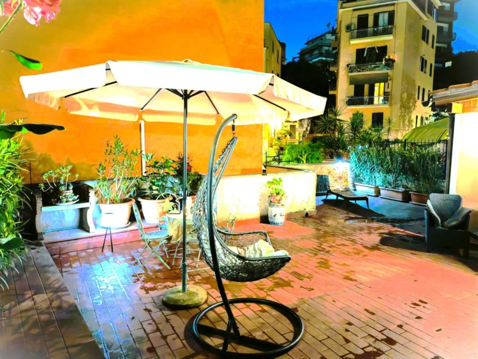 Vatican Heart Leone - Roman Terrace Bagian luar foto